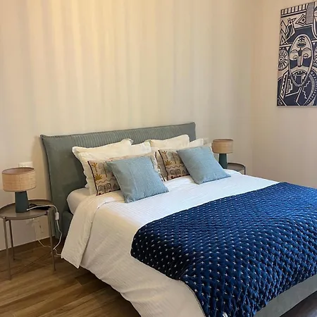 2 Proche Théâtre Et