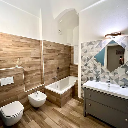 2 Proche Theatre Et Apartment *